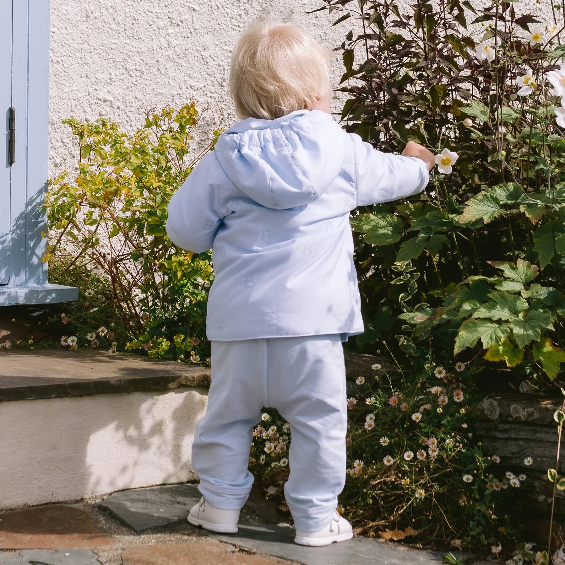 JOEY Casual baby boy's hooded jacket, will match with any Emile et Rose outfit.