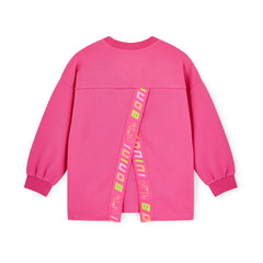 The Groove sweatshirt features a stylish contrast Bonini logo artwork on the front. Finished with Bonini By A*Dee logo tape around the cuff and on the overlapping split hem at the back. Hot Pink