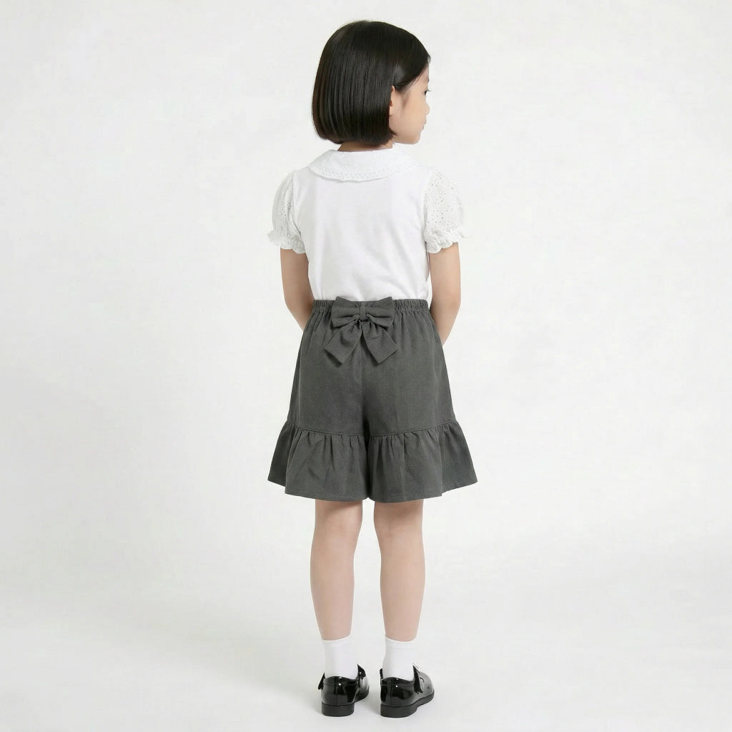 LELLI KELLY Grey Bambi charming culottes feature a decorative bow detail on the back and an iconic LELLI KELLY logo charm.