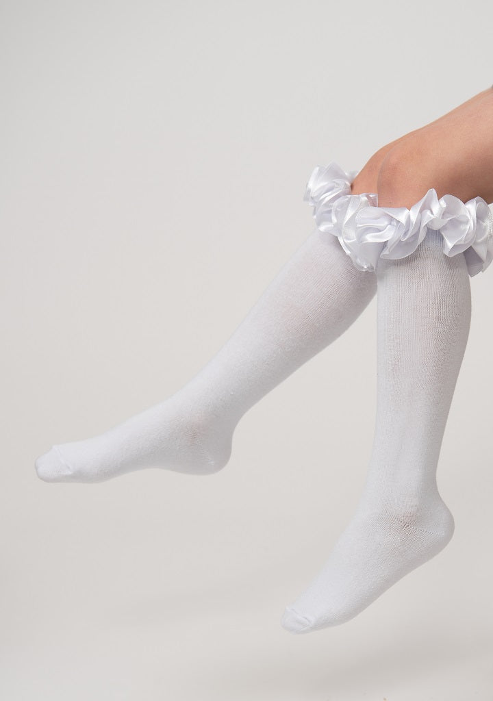CARAMELO Ruffle Ribbon Knee Length Socks White
