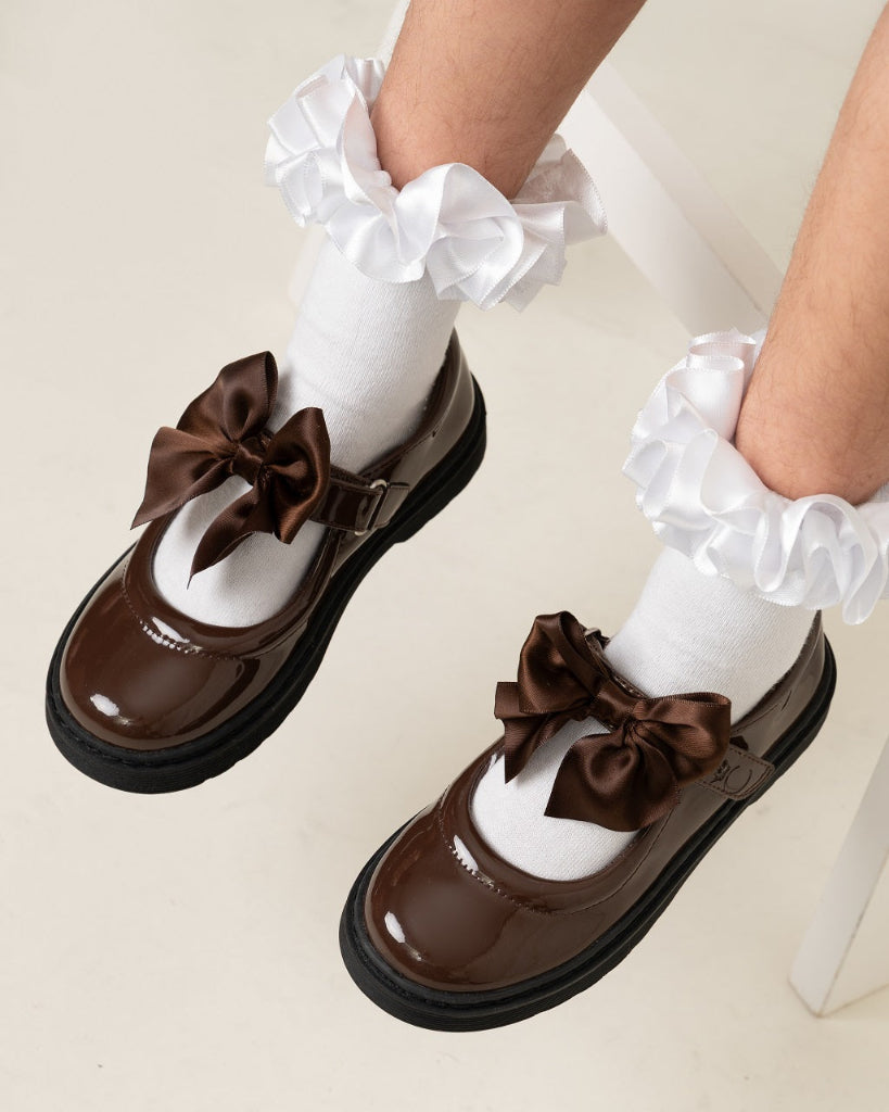Caramelo BTS Bow School Shoes Brown