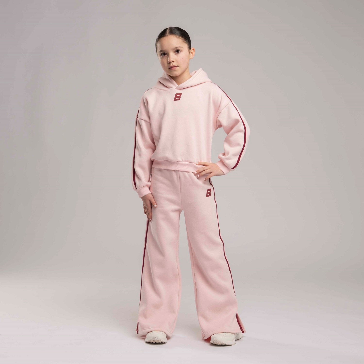 BONINI by ADee A modern take on a casual staple, the Revive Wide Leg Joggers feature a relaxed fit with a flattering silhouette. Finished with signature Bonini branding, they’re ideal for effortless everyday styling. Light Pink