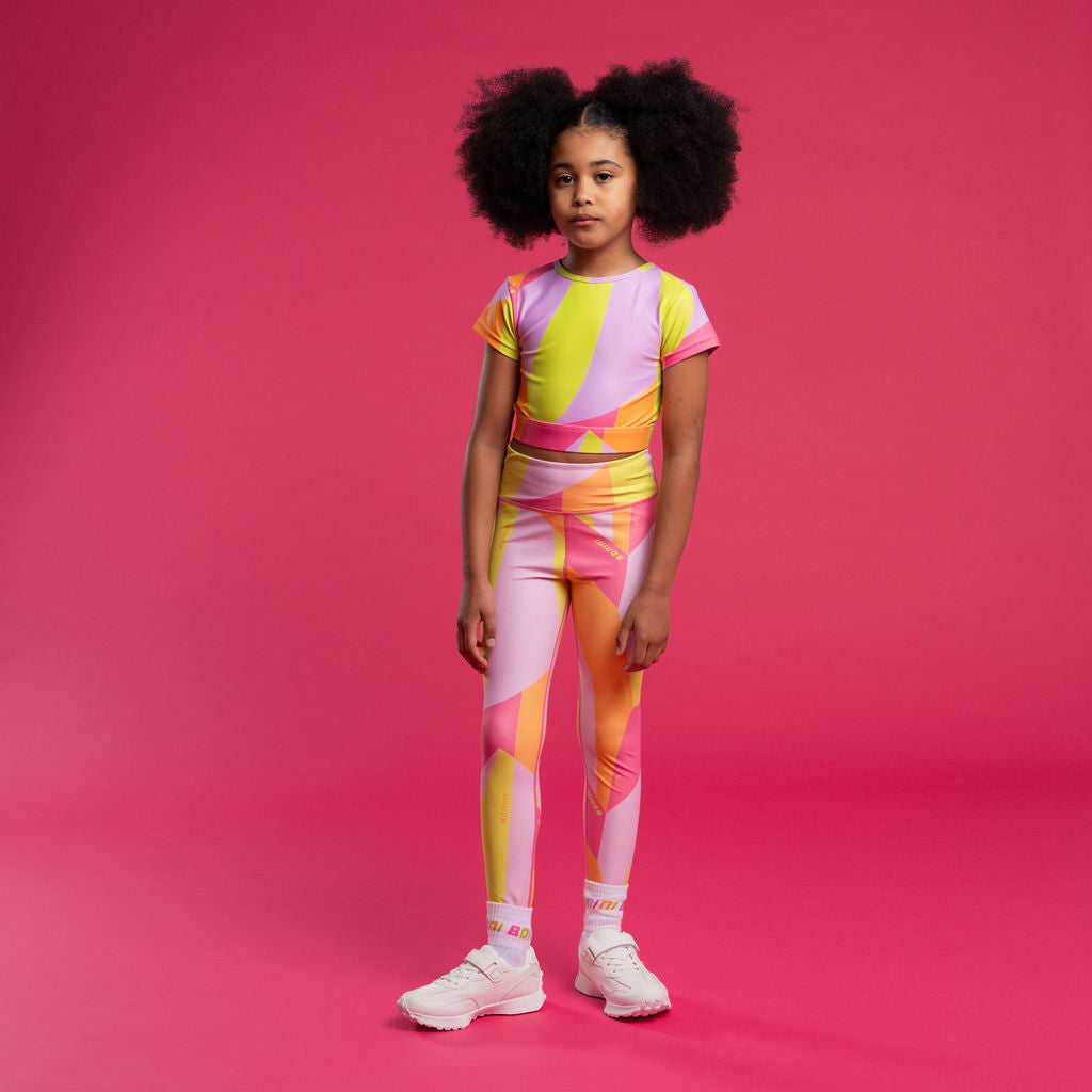 BONINI by ADee The Sprint leggings feature a fresh all-over logo print and are finished with a branded elasticated waistband. Hot Pink