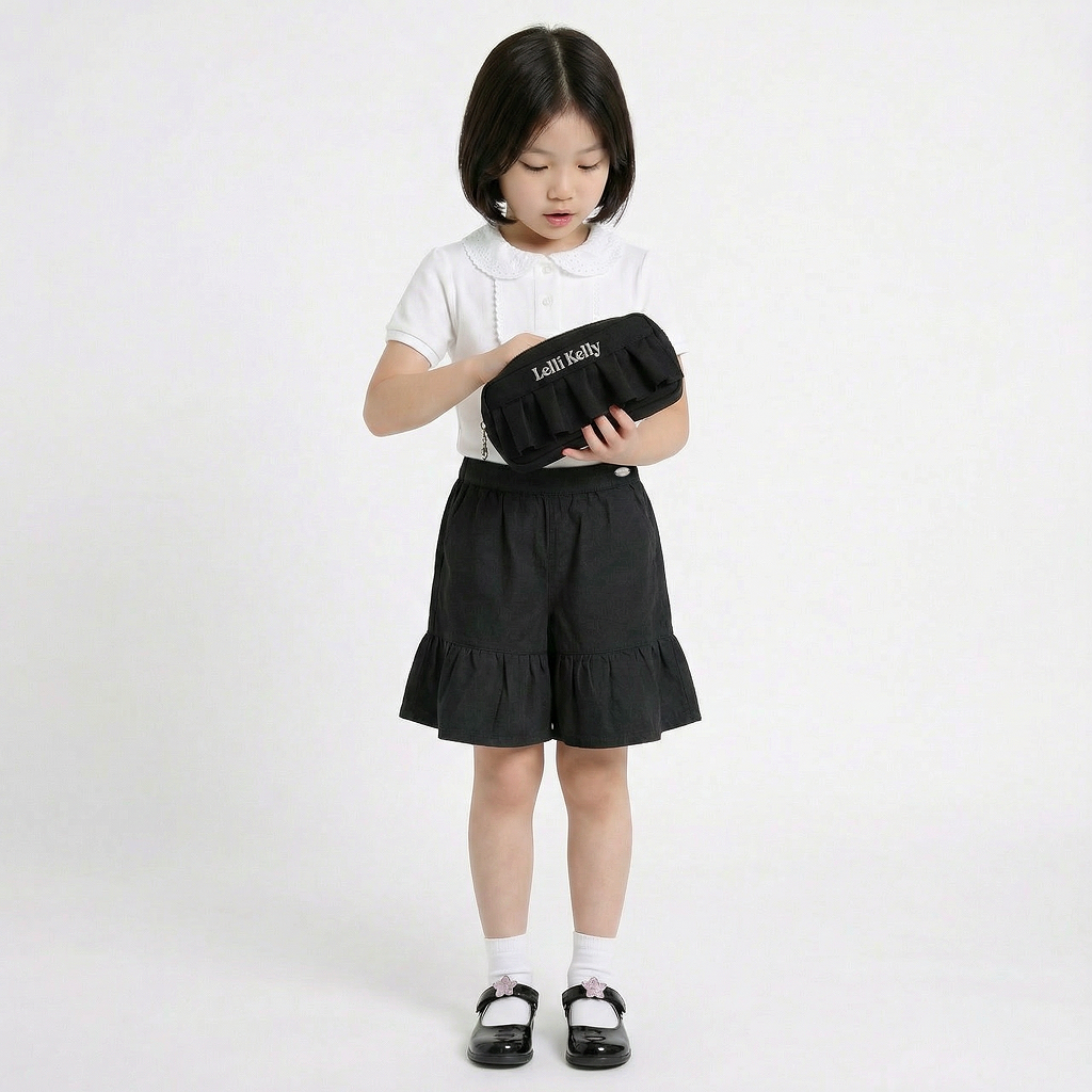 LELLI KELLY Black Bambi charming culottes feature a decorative bow detail on the back and an iconic LELLI KELLY logo charm