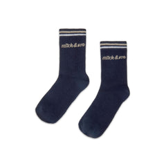 MITCH & SON The Stuart socks feature a soft stretch fit with contrast stripe detailing. Finished with logo branding for everyday comfort. Dark Navy