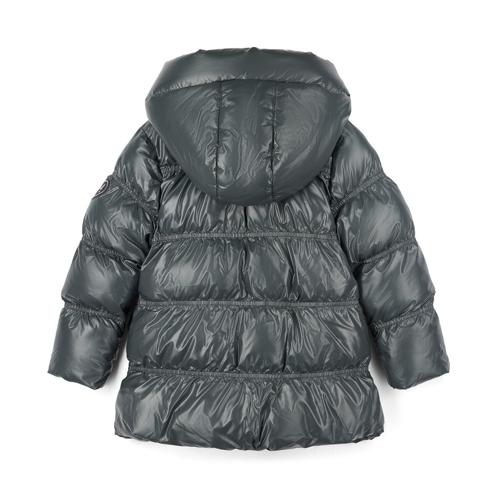 ADEE BTS The Luna padded jacket features cute heart shaped pockets on the front and diamante badge on one sleeve. Complete with full hood and branded zip fastening. Dark Grey
