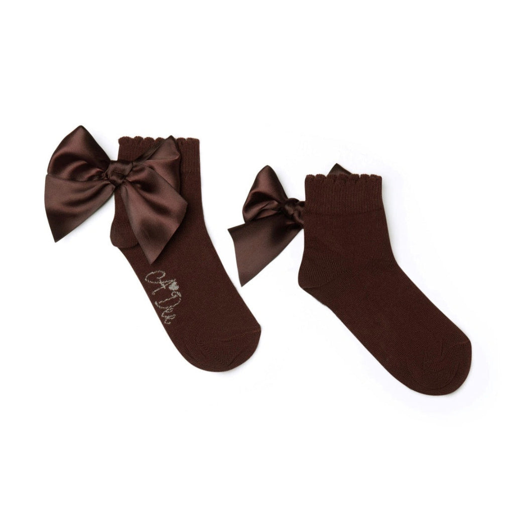ADEE Finish your back to school outfit with the Cara ankle socks. Featuring a cute satin bows to the back. Brown