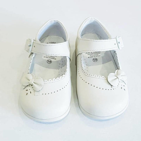 Classic Walking Shoes Ivory - Kizzies, Shoes - Childrens Wear