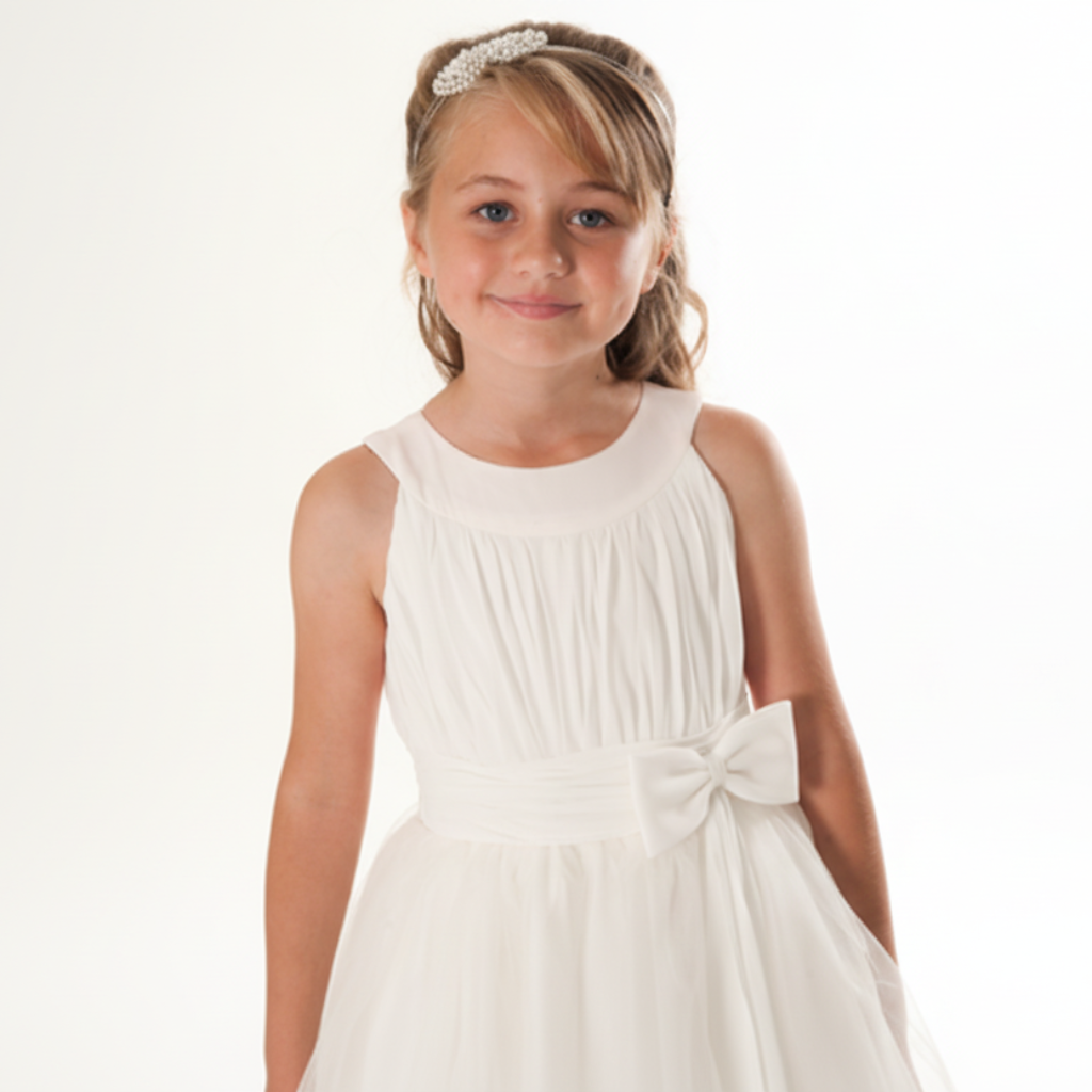 Linzi Jay White chiffon bodice with pretty bow detail on the waist and full tulle skirt. Zip up back. Style: FK051 White